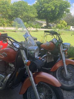 2 Honda Shadow ACE 2003  750cc  6800 Miles, Clean tittle, No Accidents, One Owner, needs carburetor  Work. At present time  don’t  Runs.  $3000 OBO  