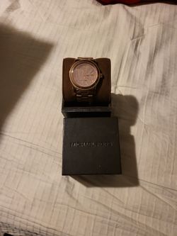 Michael Kors Rose Gold Woman's Watch 