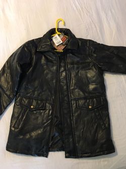 Leather jacket 🧥 size large