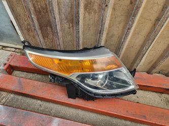 2011-2015 Chevrolet Explorer Headlight Right Side Used Oem