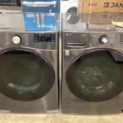 LG front load Washer And Dryer Set New Scratch And Dent 