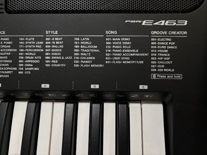 Yamaha Keyboard 