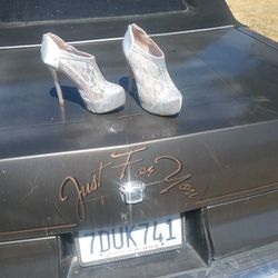 CINDERELLA  LEFT  2  BEAUTIFUL PAIR OF WEOMENS SHOES SIZE 8