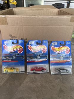 Three Ferrari Castings 4 Sale Asking $7 A Piece or $20 For all
