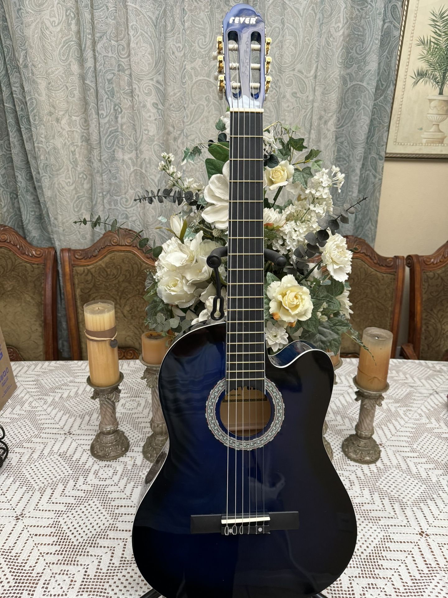 Fever Classic Acoustic Guitar