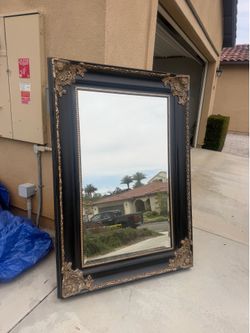 Decorative mirror
