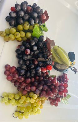 Free Artificial Grape Decor