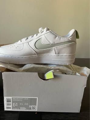 Nike Air Force 1LV8