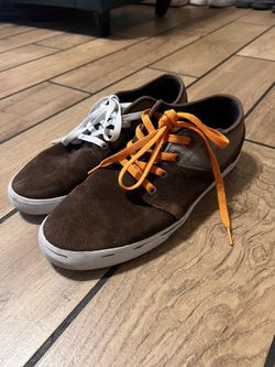 Size 11.5 Brown Globe Mahalo Men’s Shoes