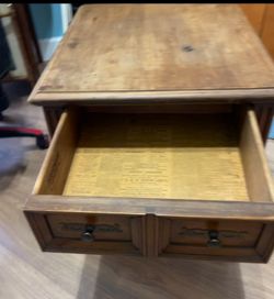 Vintage/invaluable Heckman  /Small Table With Drawer 