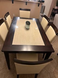 Danning Table