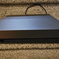 Xbox One X (FOR PARTS/STUCK ON HOME)