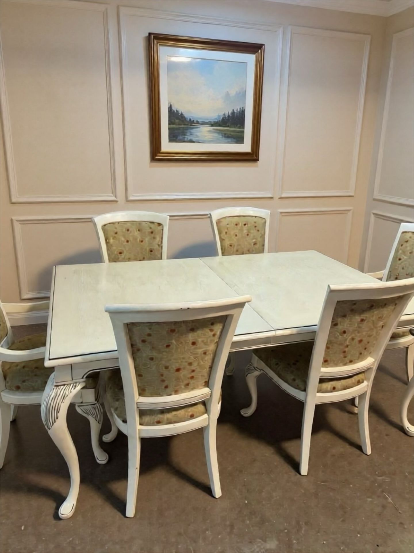 Dining Room Table And Chair Set