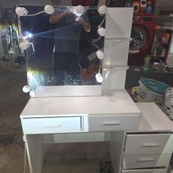 Makeup Up Vanity