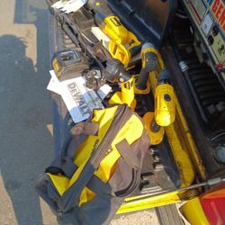 DeWalt Tool Set/ 18 Volt W/Charger