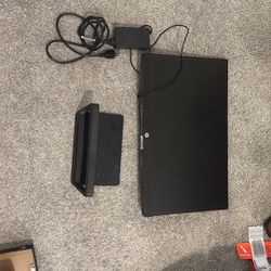 HP 19” HP Monitor – Works Great (Base Damaged)