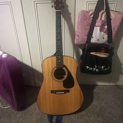 Yamaha Guitar 