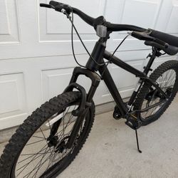 OZARK TRIAL BICYCLE NEED GONE!!!