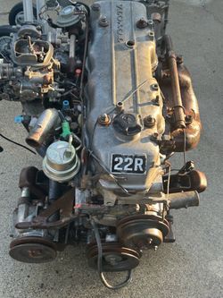 Toyota 22R Engine Complete Carbureted Motor