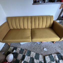 Couch / Futon