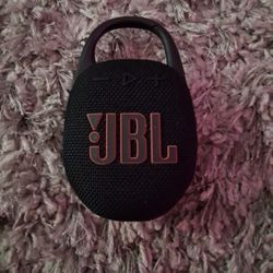 BUMPING BRAND NEW JBL CLIP 5 BLUETOOTH
