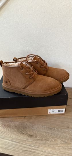 NEW - Size 10 UGG Boots Womens