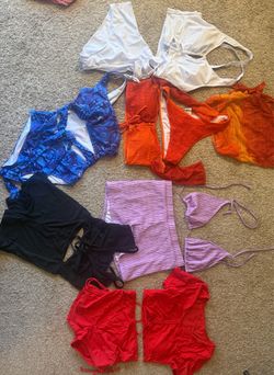 Women’s XL Swimsuit Lot – 6 Bathing Suits, 2 One-Piece & 4 Two-Piece Sets