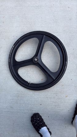 Trispoke