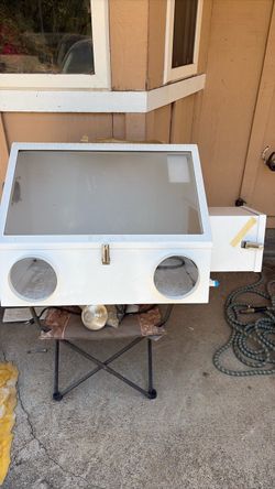 Blast cabinet.