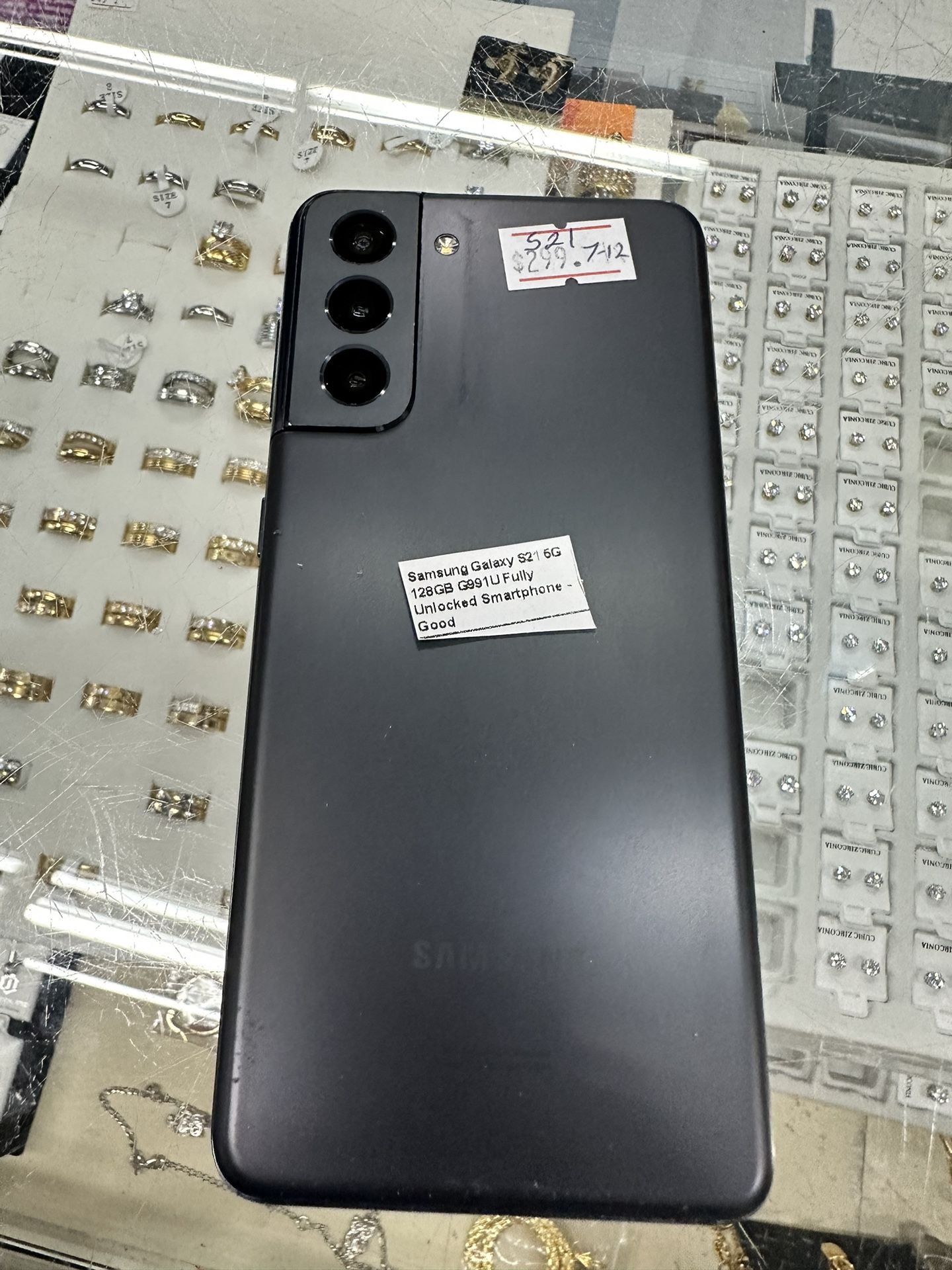 S21 Unlocked $299. S22 Unlocked $399