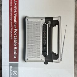 RadioShack Portable Radio 