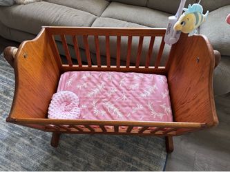 Wood Bassinet