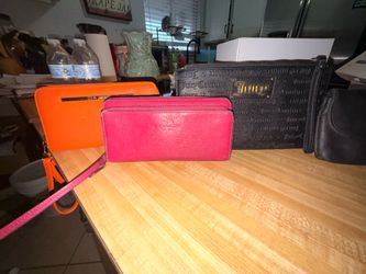 Women’s zip up wallets - Coach- Steve Madden-Juicy Couture
