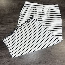 Mid length pencil skirt