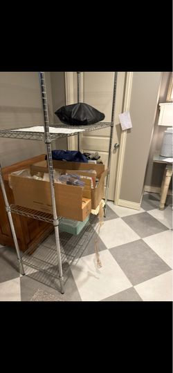 Wire solid storage rack