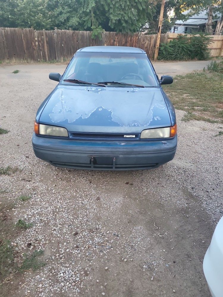 1991 Mazda 323