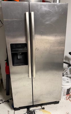 Amana Side by Side Refrigerator