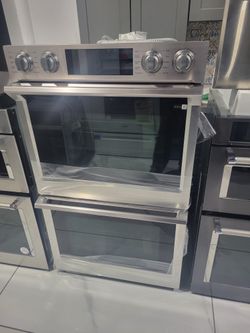 New SAMSUNG 30" FLEX DUO DOULE WALL OVEN IN STAINLESS 