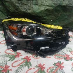 2017-20 Lexus IS200, IS250 Right Headlight 