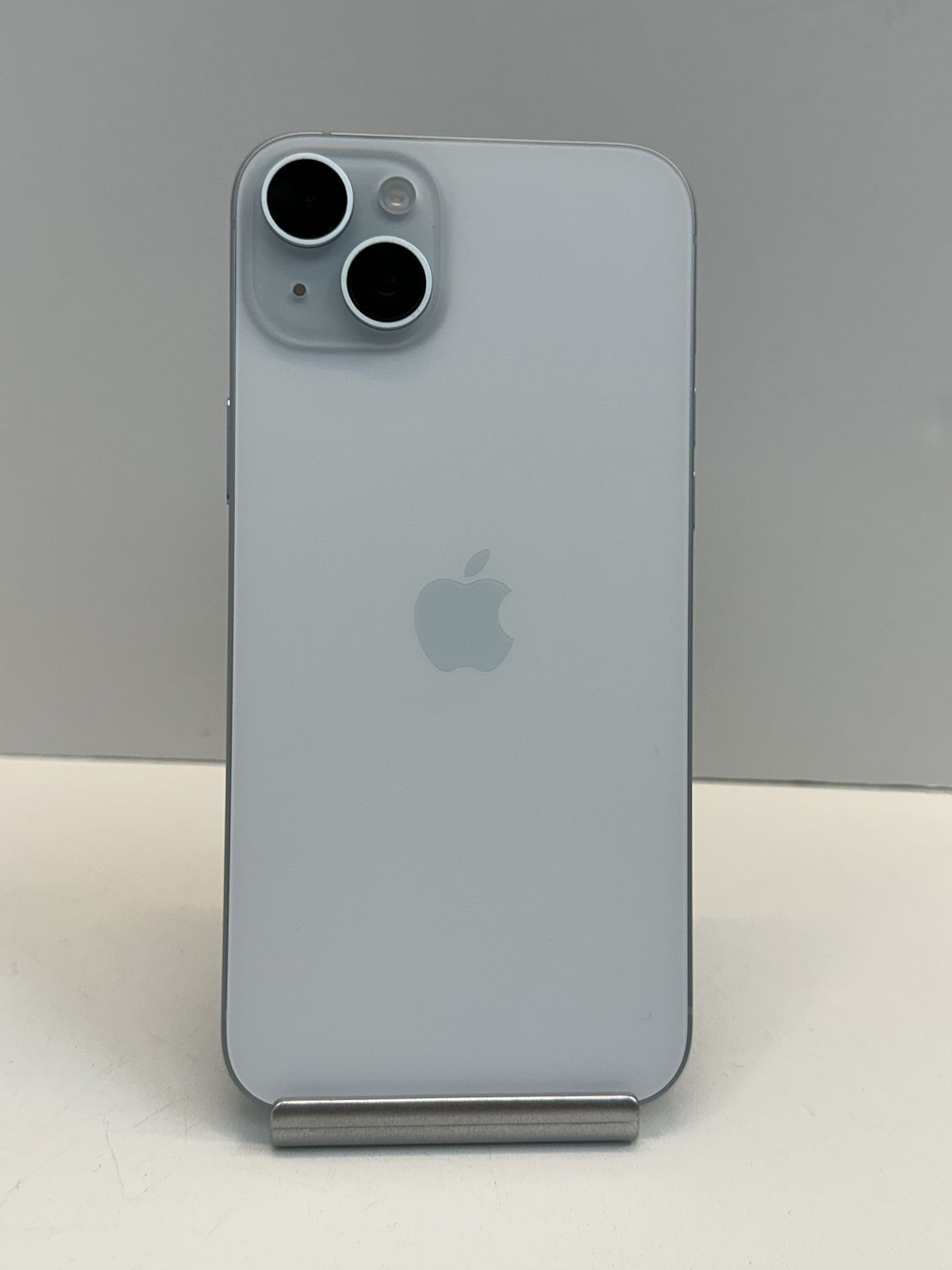 Apple iPhone 15 PLUS 128gb. ( Unlocked Cellphone )