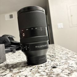 Sony FE 70-300mm f/4.5-5.6 G OSS Lens