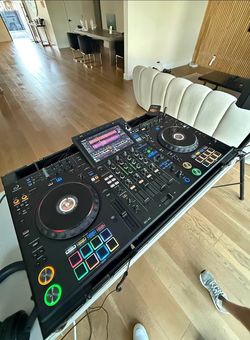 XDJ-AZ WITH CASE