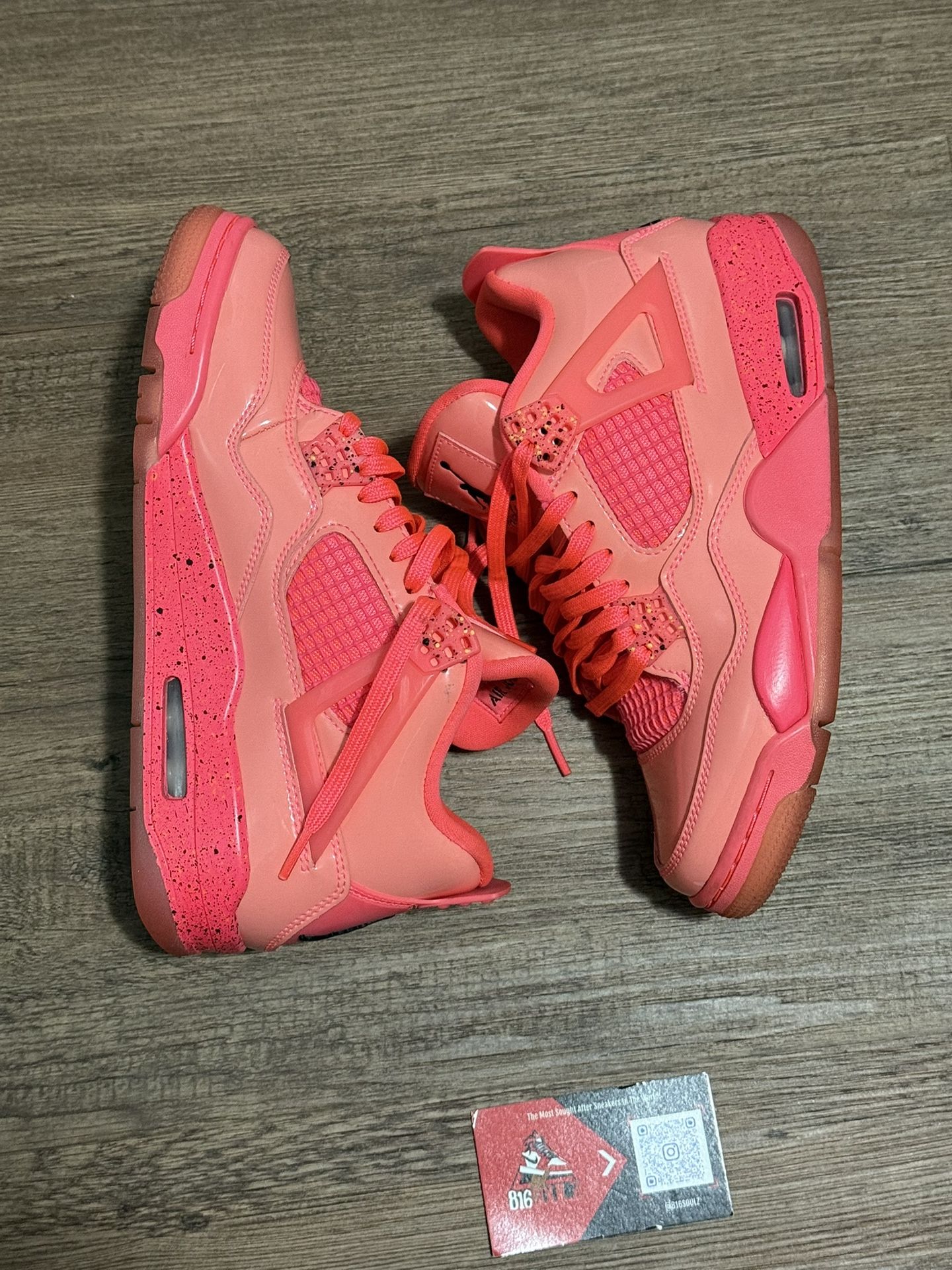 Air Jordan 4 Women’s HOT PUNCH