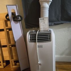 Black & Decker 12,000 BTU portable air conditioner