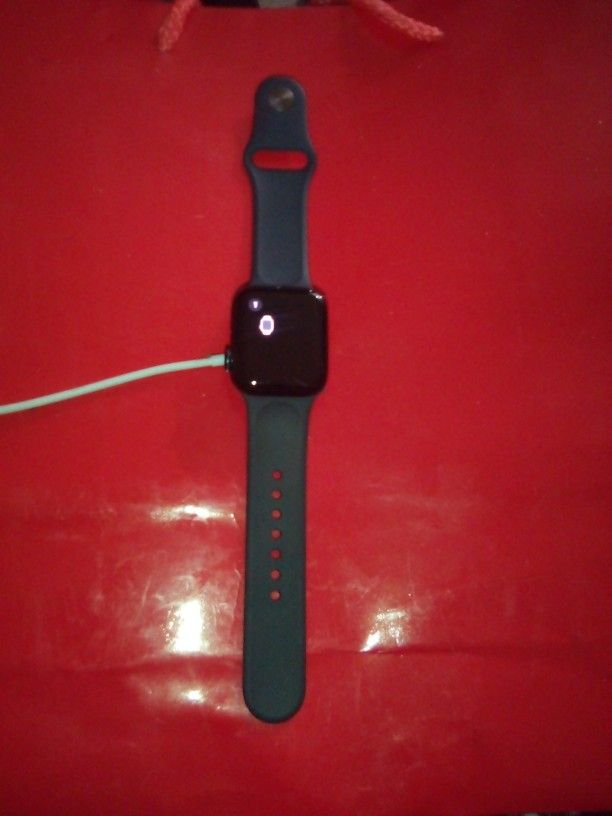 Apple Watch SE 2nd Generation Aluminium
