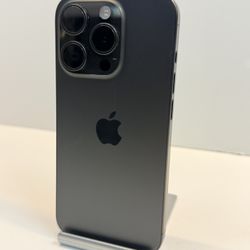 Apple iPhone 15 PRO 128gb. ( Fully Unlocked )