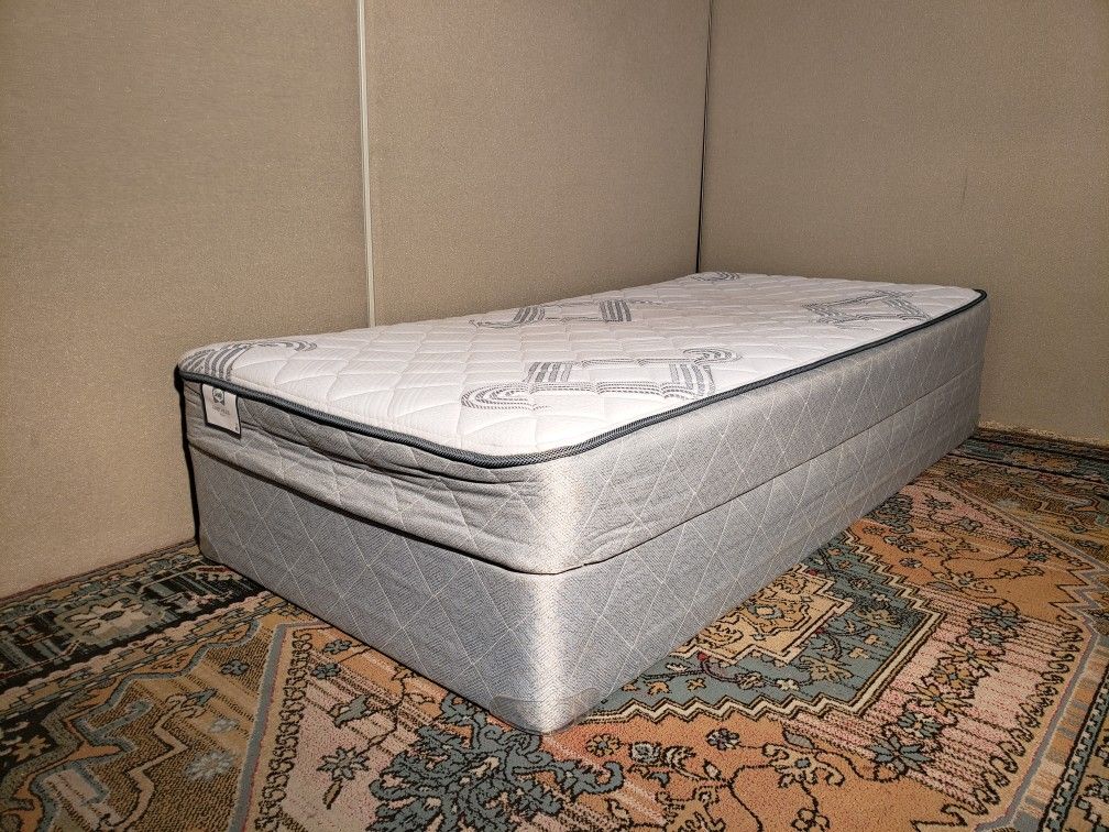 XL Twin mattress set - DELIVERY available