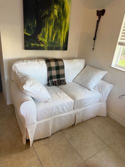 Love seat