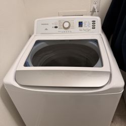 Insignia Washer/dryer 