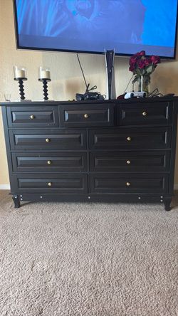 Dresser